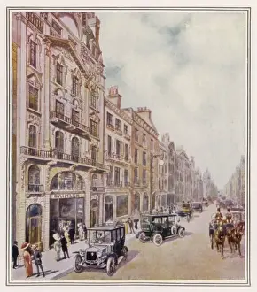 Daimler Prints: Pall Mall / Daimler C1912