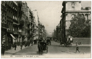 Pall Mall, London - Horse Taxi cabs