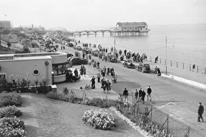 Sea Side Collection: Parade at Cleethorpes