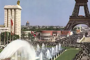 Internationale Prints: PARIS EXPO 1937 - 1