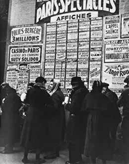 Paris posters WWII