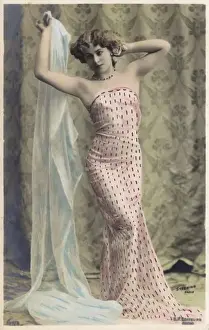 Sheer Prints: Parisian beauty in figure-hugging dress