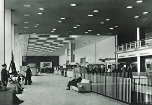 Airports Gallery: Passenger in the Heathrow Terminal and a Branch of Midla?