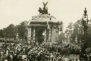 Contingent Prints: Peace procession, Hyde Park Corner, London