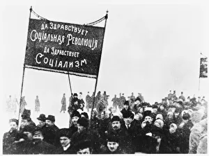 Negotiations Gallery: A peace rally for negotiations with Germany. Date: December 1917