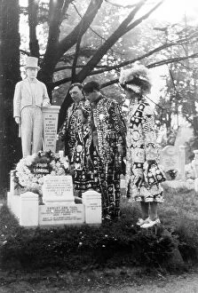 Tombstone Collection: PEARLY KING GRAVE