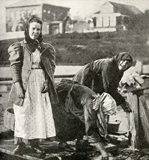Estonia Prints: Peasant washerwomen at work, Republic of Estonia