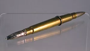 Images Dated 31st January 2012: Pen and pencil set made from two bullets, WW1