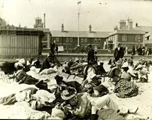 Anglia Gallery: People on the beach, Great Yarmouth, Norfolk