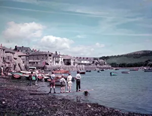 Images Dated 16th November 2016: People on the beach at Salcombe, Devon