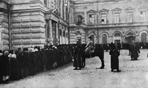 Queue Prints: People queueing for bread with police guard, Russia, WW1