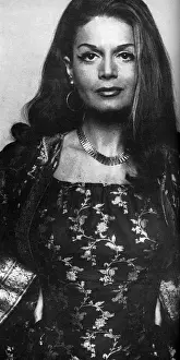 What People Are Wearing - Eva Bartok