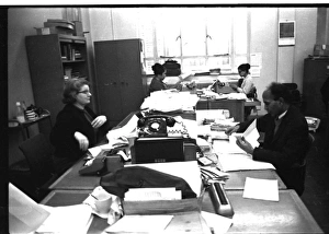 Images Dated 9th September 2015: People at work, The London Gazette