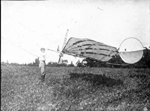 Percy Pilcher holds the Bat in the breeze