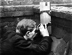 A periscope field glasses and their use in observation