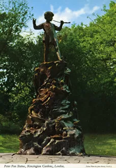 Images Dated 29th May 2019: Peter Pan Statue, Kensington Gardens, London