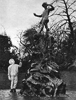 Images Dated 12th April 2012: Peter Pan statue without his pipe