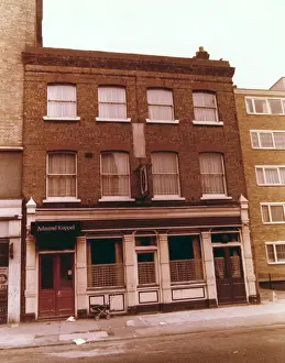 Photograph of Admiral Keppel PH, Shoreditch, London