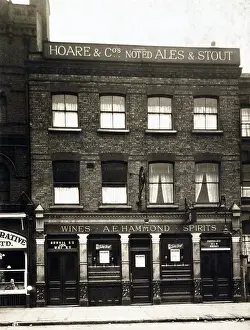 Photograph of Admiral Keppel PH, Shoreditch, London