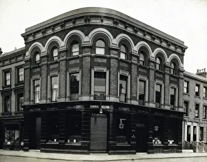 Images Dated 28th January 2021: Photograph of Admiral Nelson PH, Kilburn, London