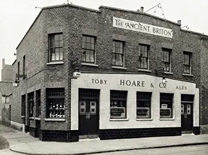 Photograph of Ancient Briton PH, Bow, London