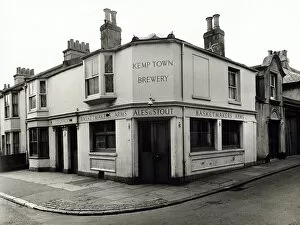 The National Brewery Centre Archives Gallery: Photograph of Basketmakers Arms, Brighton, Sussex