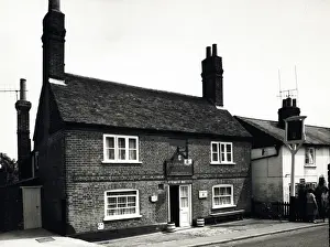 Photograph of Beehive PH, Riverhead, Kent