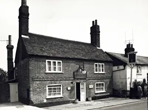 Photograph of Beehive PH, Riverhead, Kent