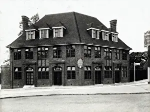 Norwood Prints: Photograph of Beulah Spa PH, Upper Norwood, London