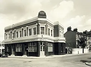 Brothers Prints: Photograph of Birkbeck Tavern, Leytonstone, London