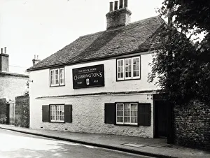 Images Dated 22nd February 2021: Photograph of Black Horse PH, Sandwich, Kent