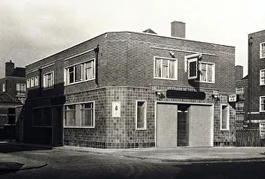 Images Dated 22nd February 2021: Photograph of Blade Bone PH, Bethnal Green, London