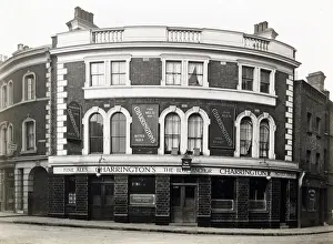 Smithfield Prints: Photograph of Blue Anchor PH, East Smithfield, London