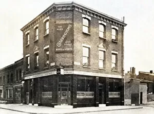 The National Brewery Centre Archives Gallery: Photograph of Bolingbroke PH, Battersea, London