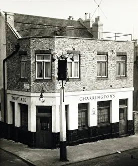 Photograph of Bricklayers Arms, Norwood (New), London
