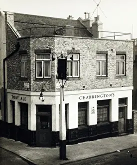 Photograph of Bricklayers Arms, Norwood (New), London