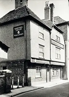 Bricklayers Prints: Photograph of Bricklayers Arms, Sandwich, Kent