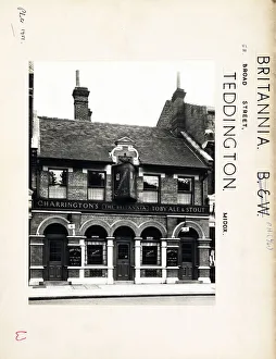 Teddington Prints: Photograph of Britannia PH, Teddington, Greater London