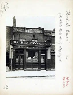 Photograph of British Queen PH, Stepney, London