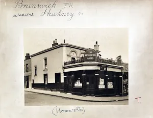 Brunswick Prints: Photograph of Brunswick Arms, Hackney, London