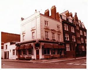 Photograph of Builders Arms, Kensington, London