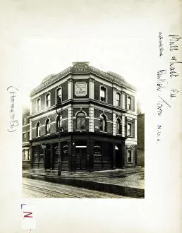 Images Dated 11th January 2021: Photograph of Bull & Last PH, Kentish Town, London