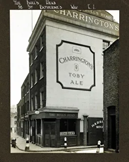 Smithfield Prints: Photograph of Bulls Head PH, East Smithfield (Old), London