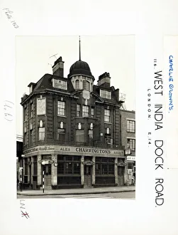 Photograph of Charlie Browns PH, Limehouse, London