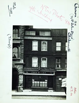 Clerkenwell Prints: Photograph of Crown PH, Clerkenwell (Old), London