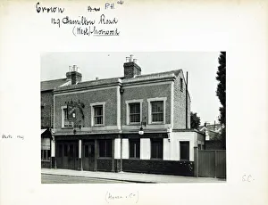 Norwood Prints: Photograph of Crown PH, Norwood, London