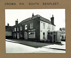 Photograph of Crown PH, South Benfleet, Essex