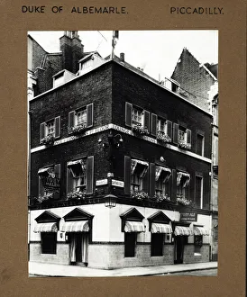 Photograph of Duke Of Albermarle PH, Piccadilly, London