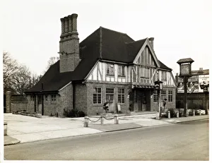 Photograph of Duke Of Cambridge PH, Putney, London