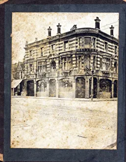 Dukes Prints: Photograph of Dukes Head Hotel, East Ham, London